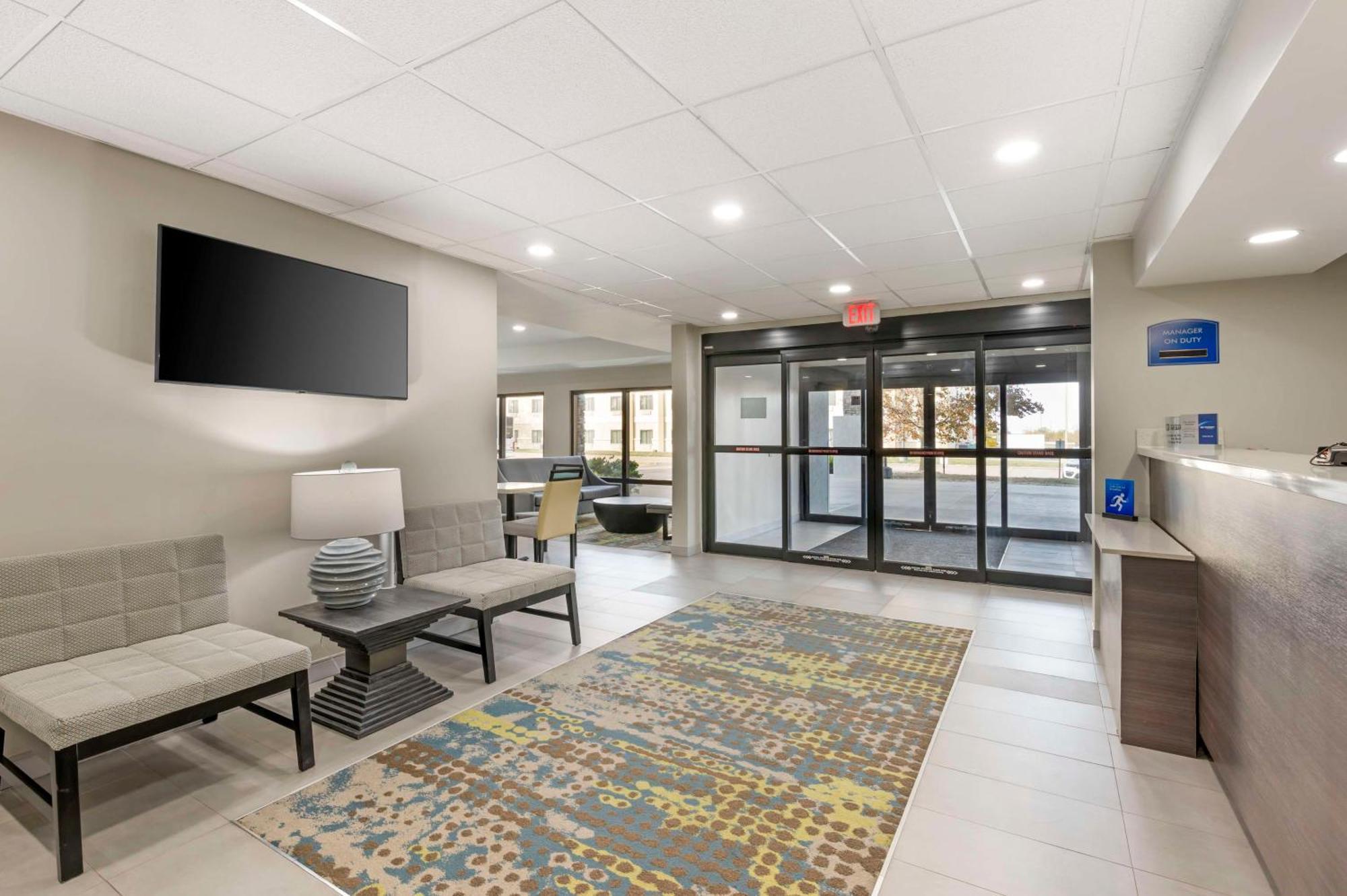 Best Western Heartland Inn Mattoon Екстериор снимка